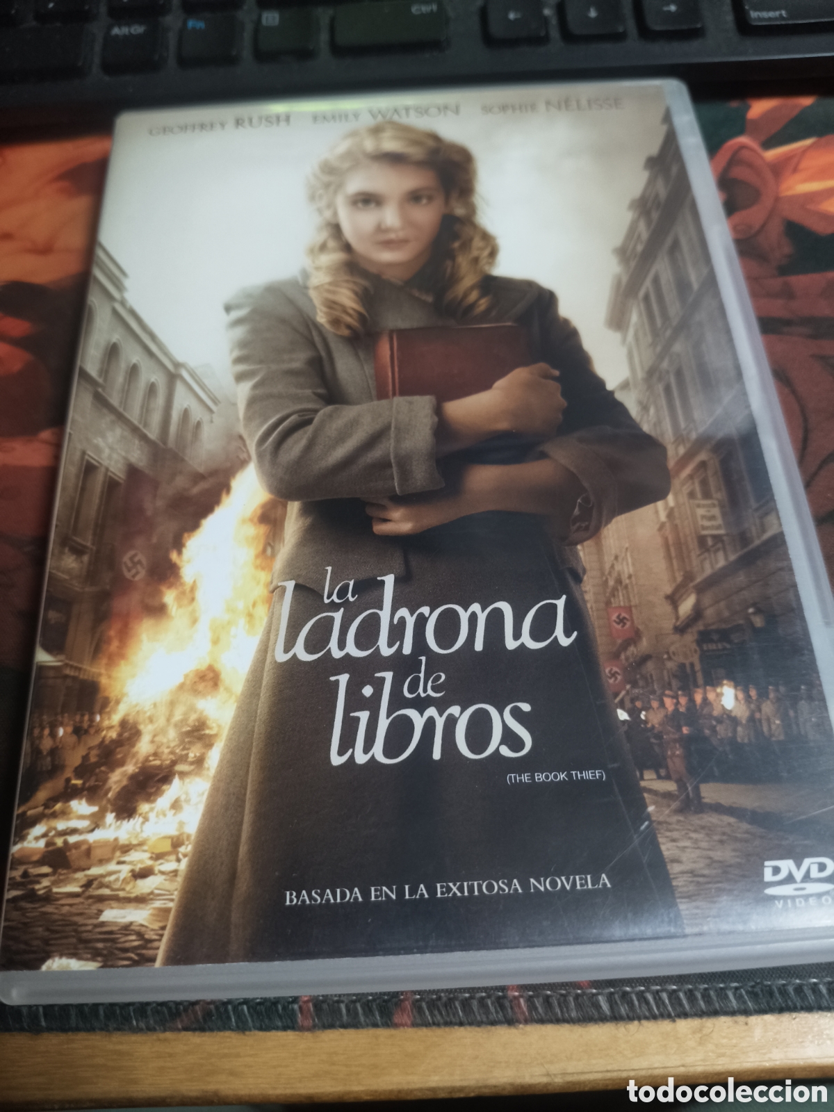 Cine: La ladrona de libros DVD - 16