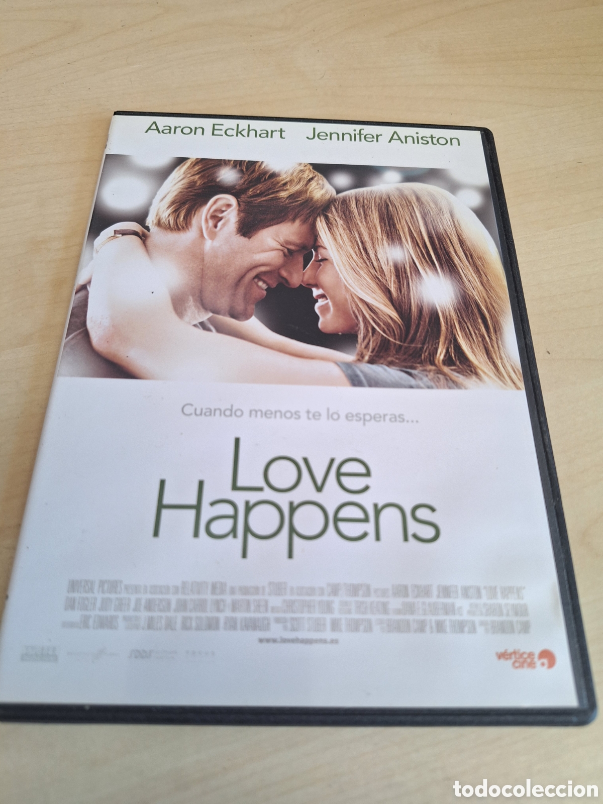 Cinema: DVS57 love happens DVD TAPA FINA