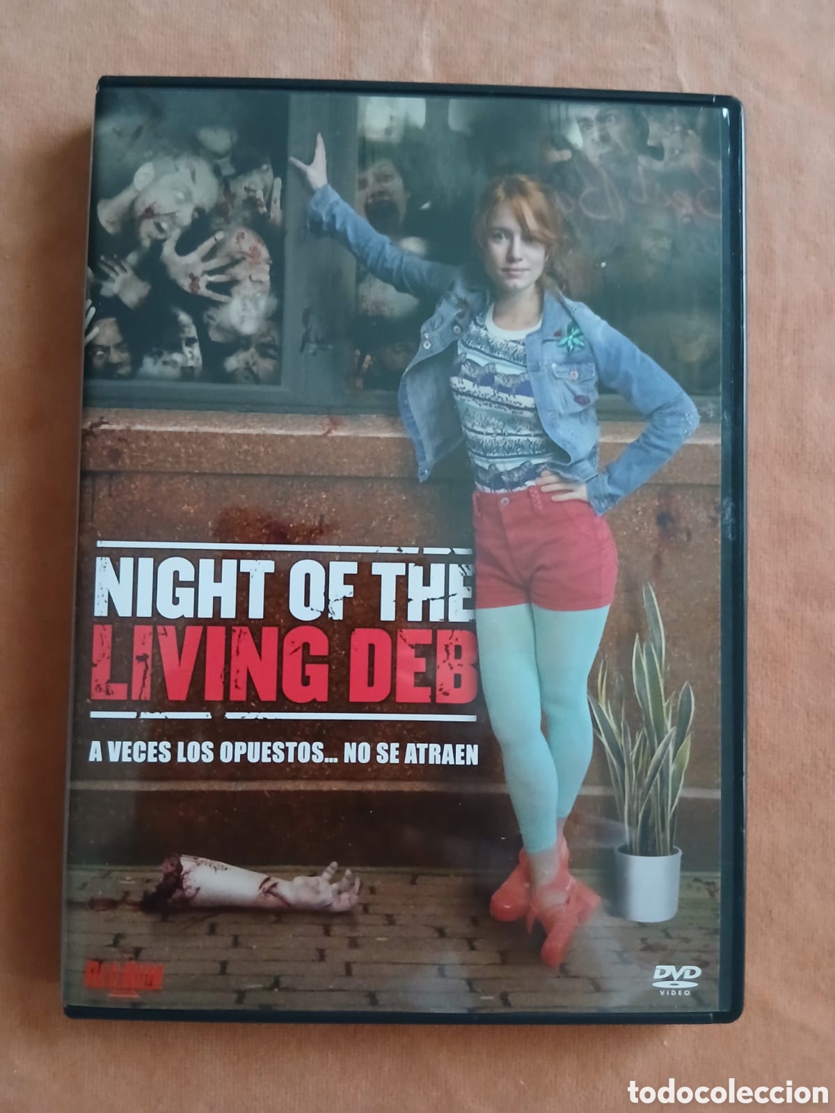 Cine: NIGHT OF THE LIVING DEB &bull; DVD