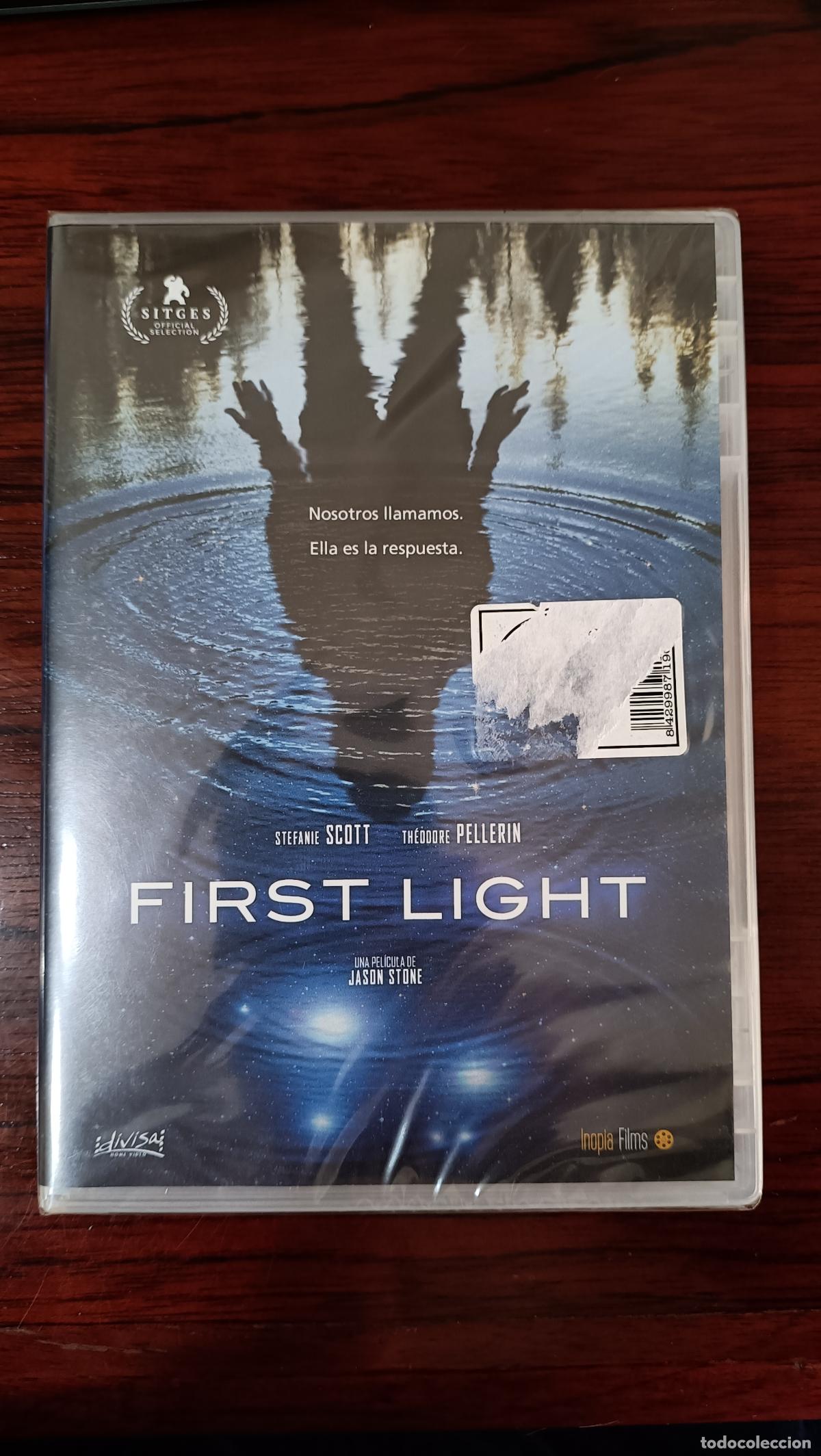 Cine: DVD --- FIRST LIGHT --- Nueva y precintada