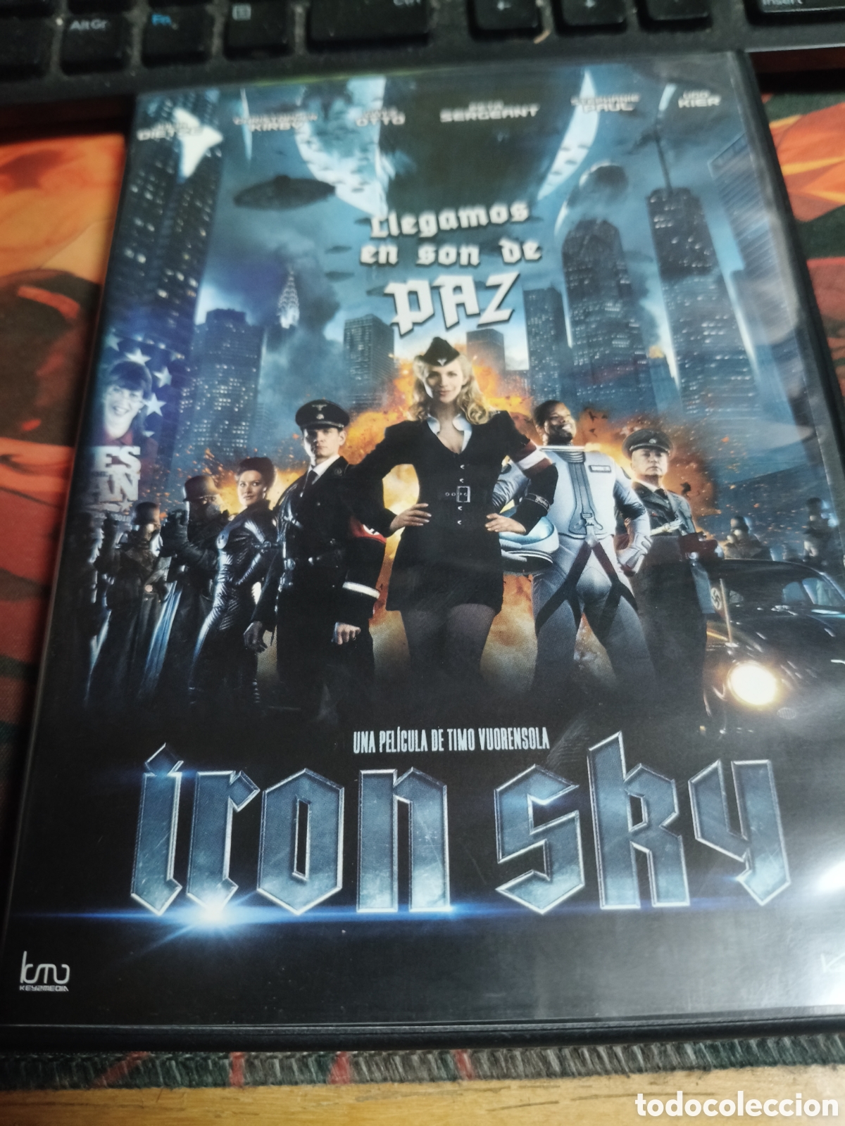 Cine: Iron Sky DVD - ----- 21