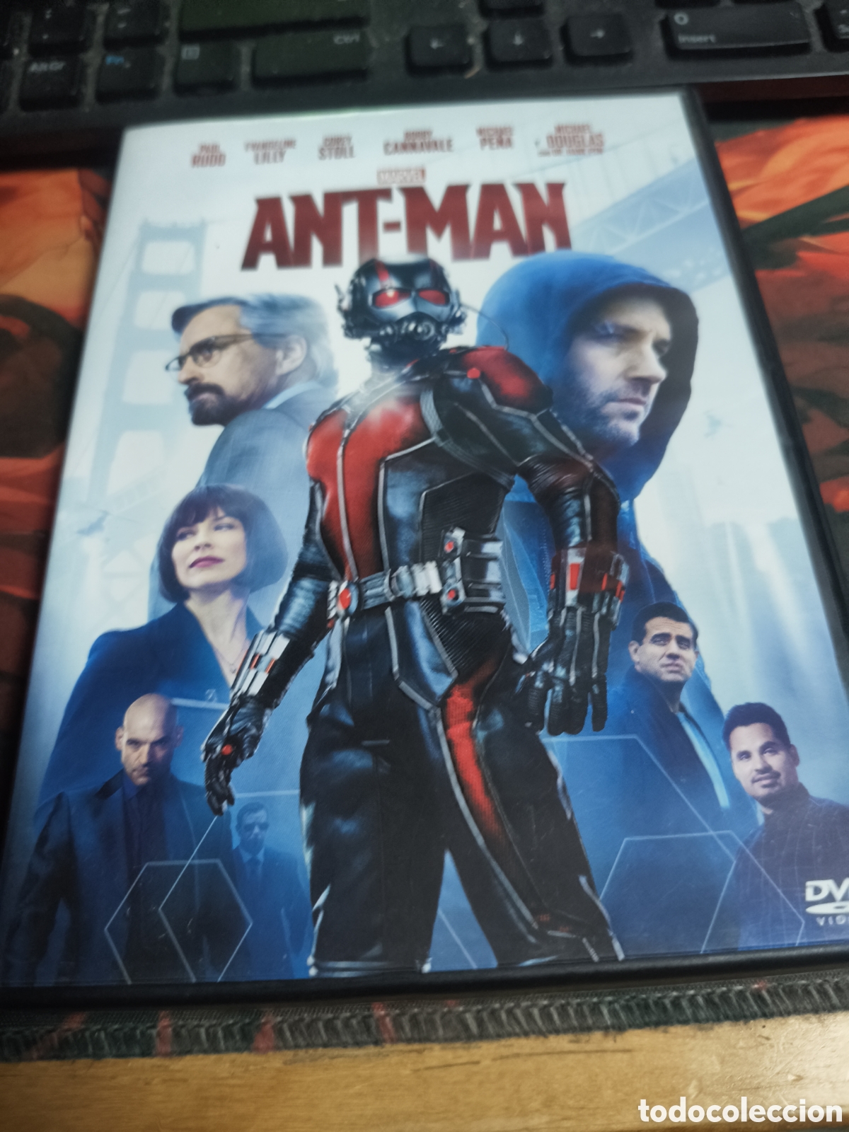 Cine: Ant-man DVD -------- 21