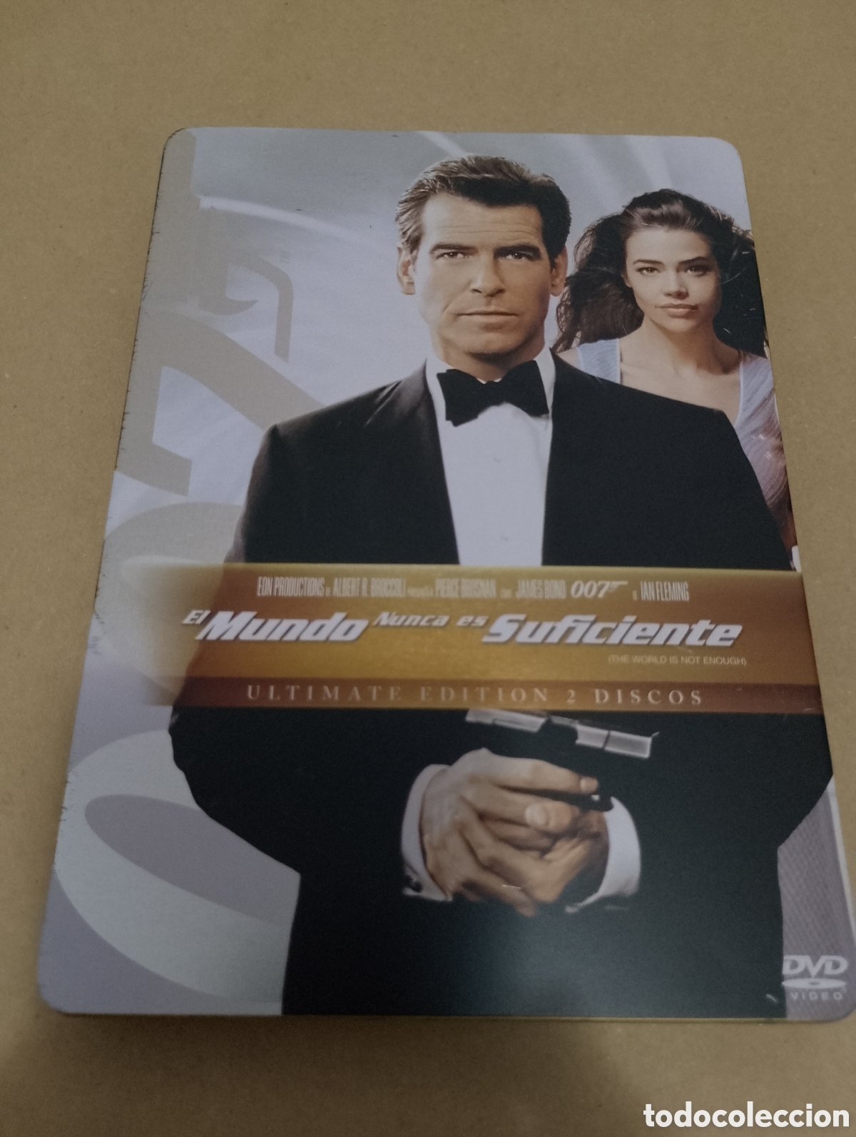 Cinema: Dvd. El mundo nunca es suficiente. 007. Ultimate Edition 2 dvds. Caja met&aacute;lica.