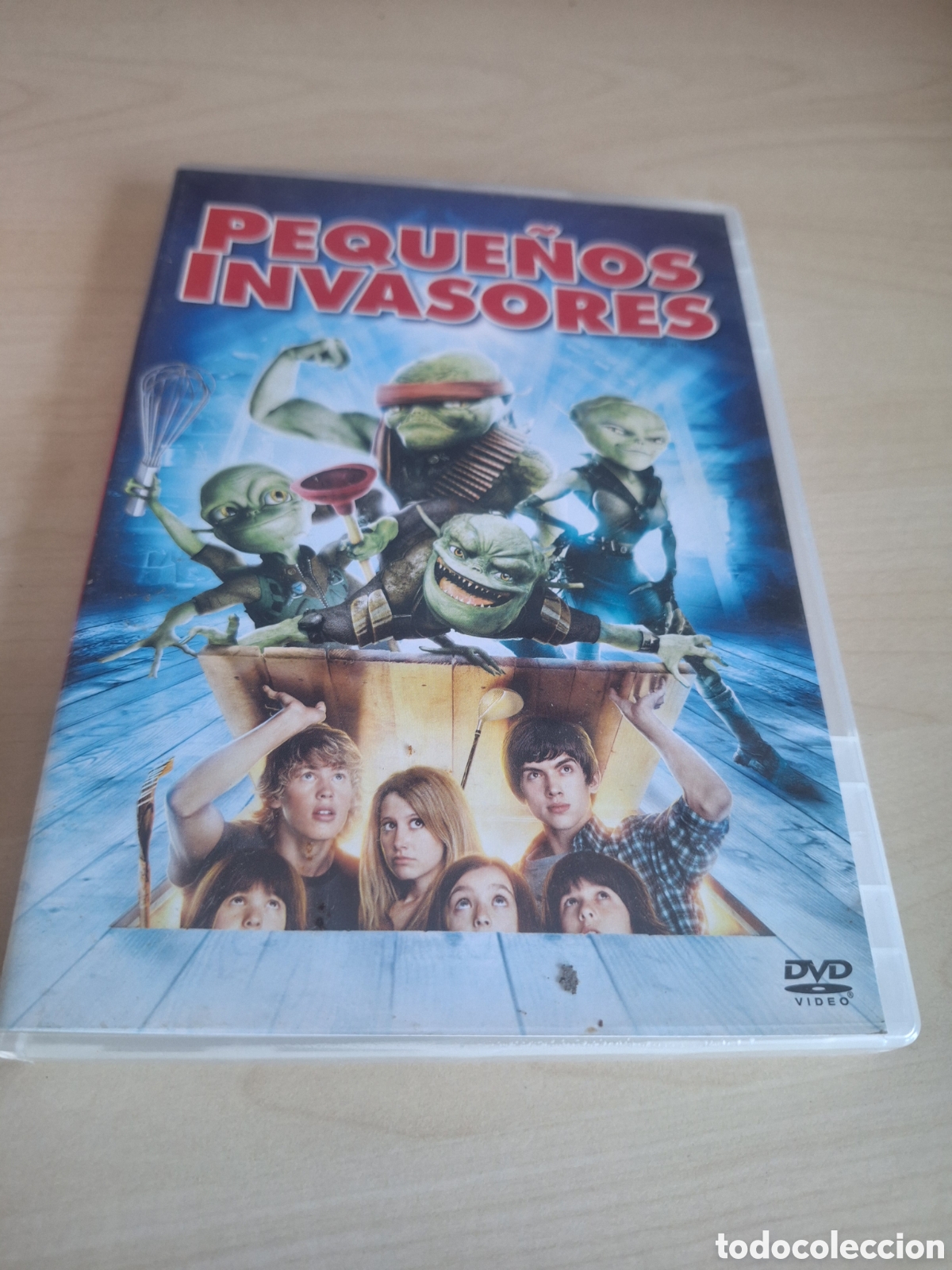Cine: RD72 peque&ntilde;os invasores DVD SEGUNDAMANO
