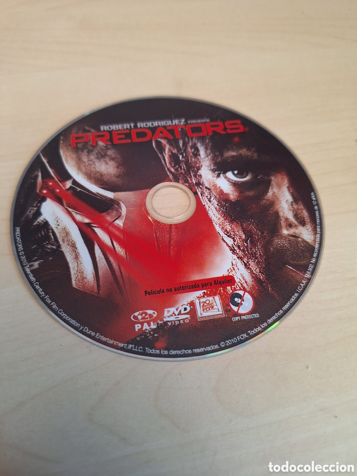 Cinema: SD1888 predators DVD SOLO DISCO