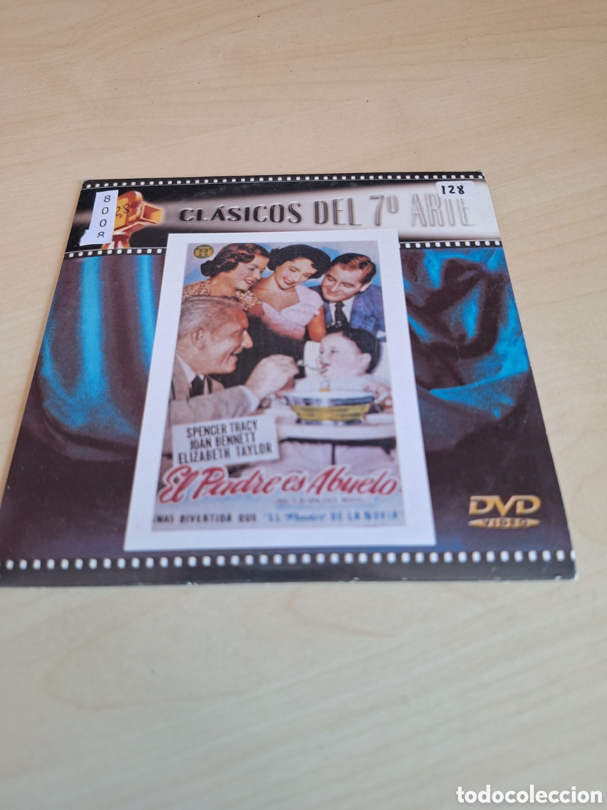 Kino: CNT8008 el padre es el abuelo DVD CARTON