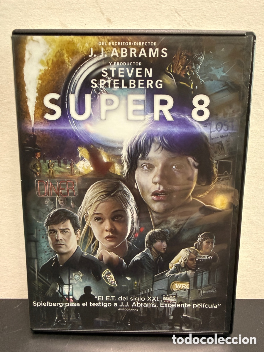 Cinema: Super 8 (DVD) J.J. Abrams