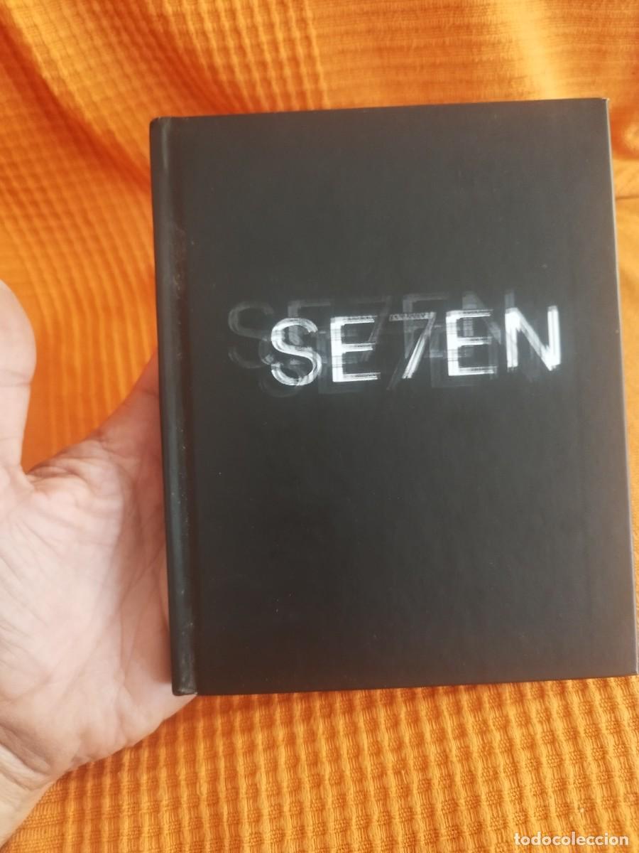 Cine: Edici&oacute;n especial DVD de la pel&iacute;cula Se7en (1995). Tipo libro