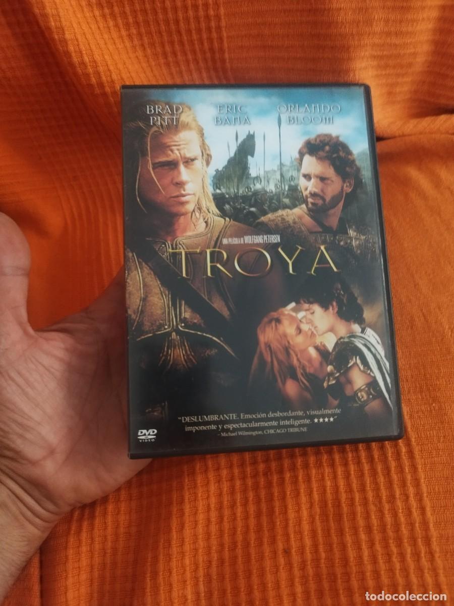 Cine: Troya, Brad Pitt como Aquiles, Eric Bana como H&eacute;ctor y Orlando Bloom como Paris. Pel&iacute;cula DVD.
