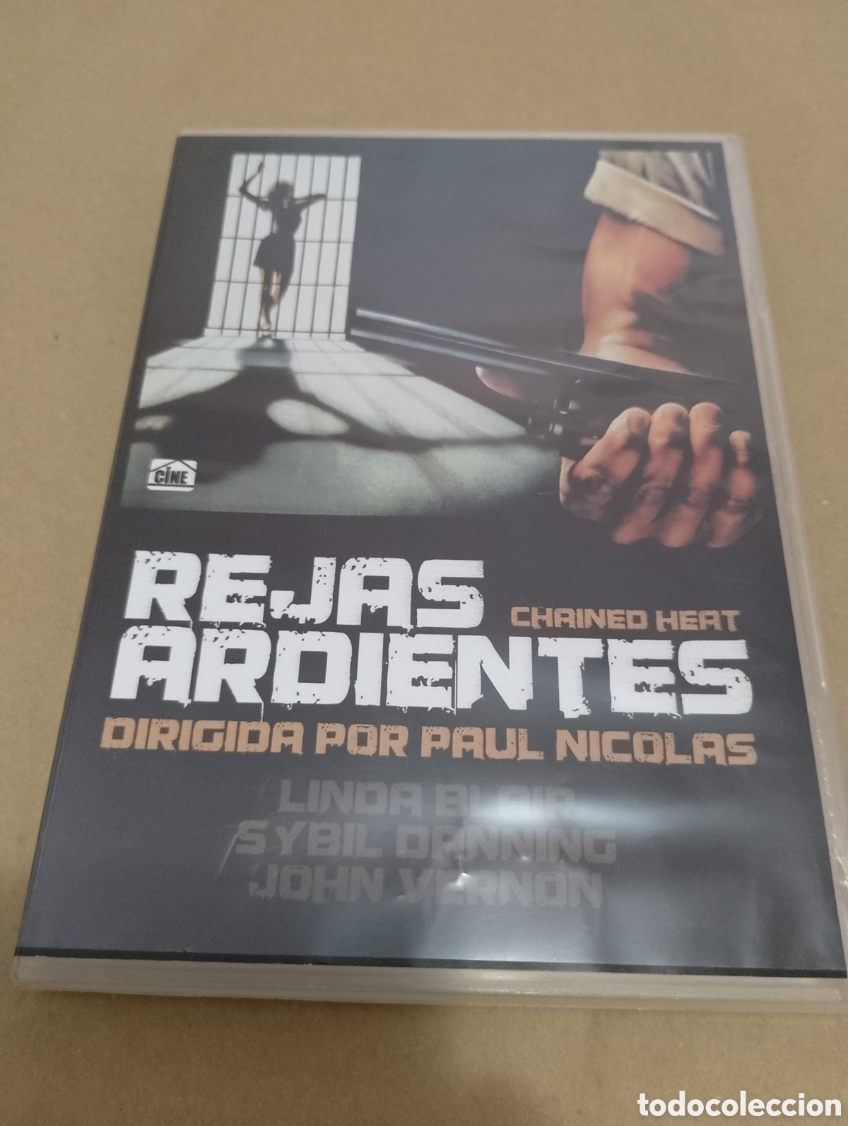 Kino: Dvd. Rejas ardientes. Paul Nicholas. Con Linda Blair.