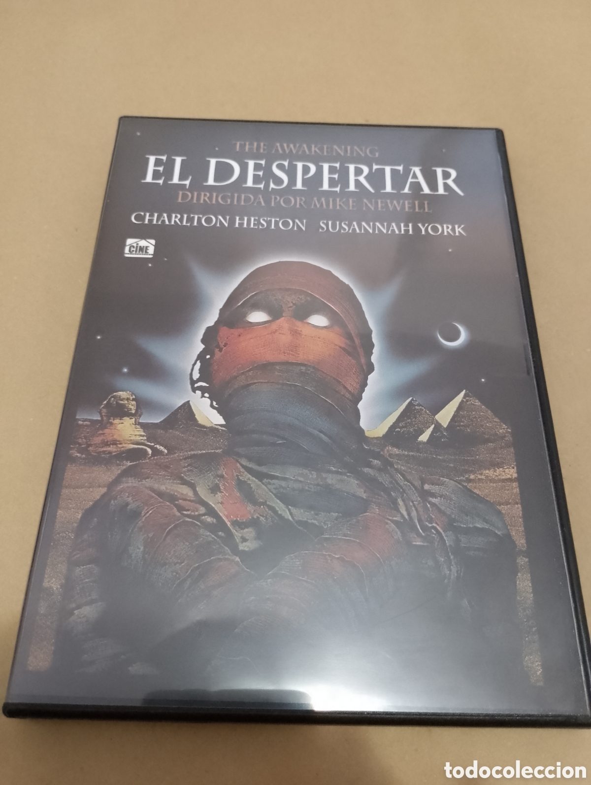 Kino: Dvd. El despertar. Mike Newell. Con Charlton Heston.