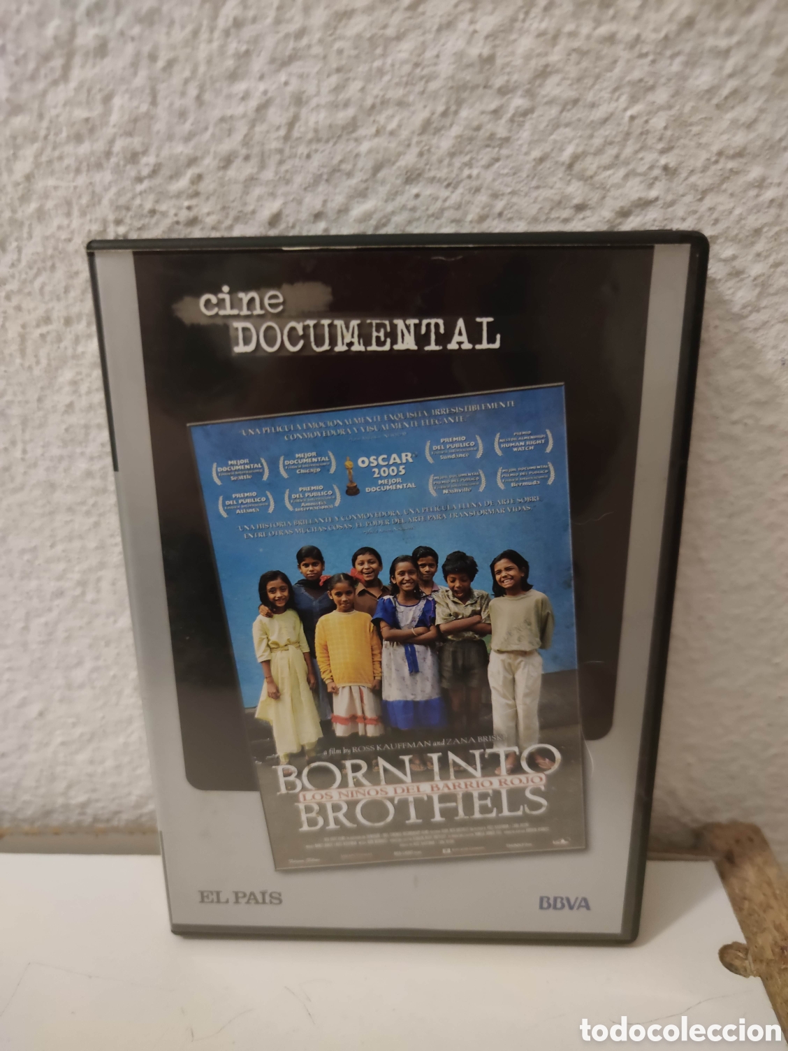 Cinema: Dvd - Los ni&ntilde;os del barrio rojo (Born into Brothels) - 2004 - R Kauffman, Z Briski -Cine Documental