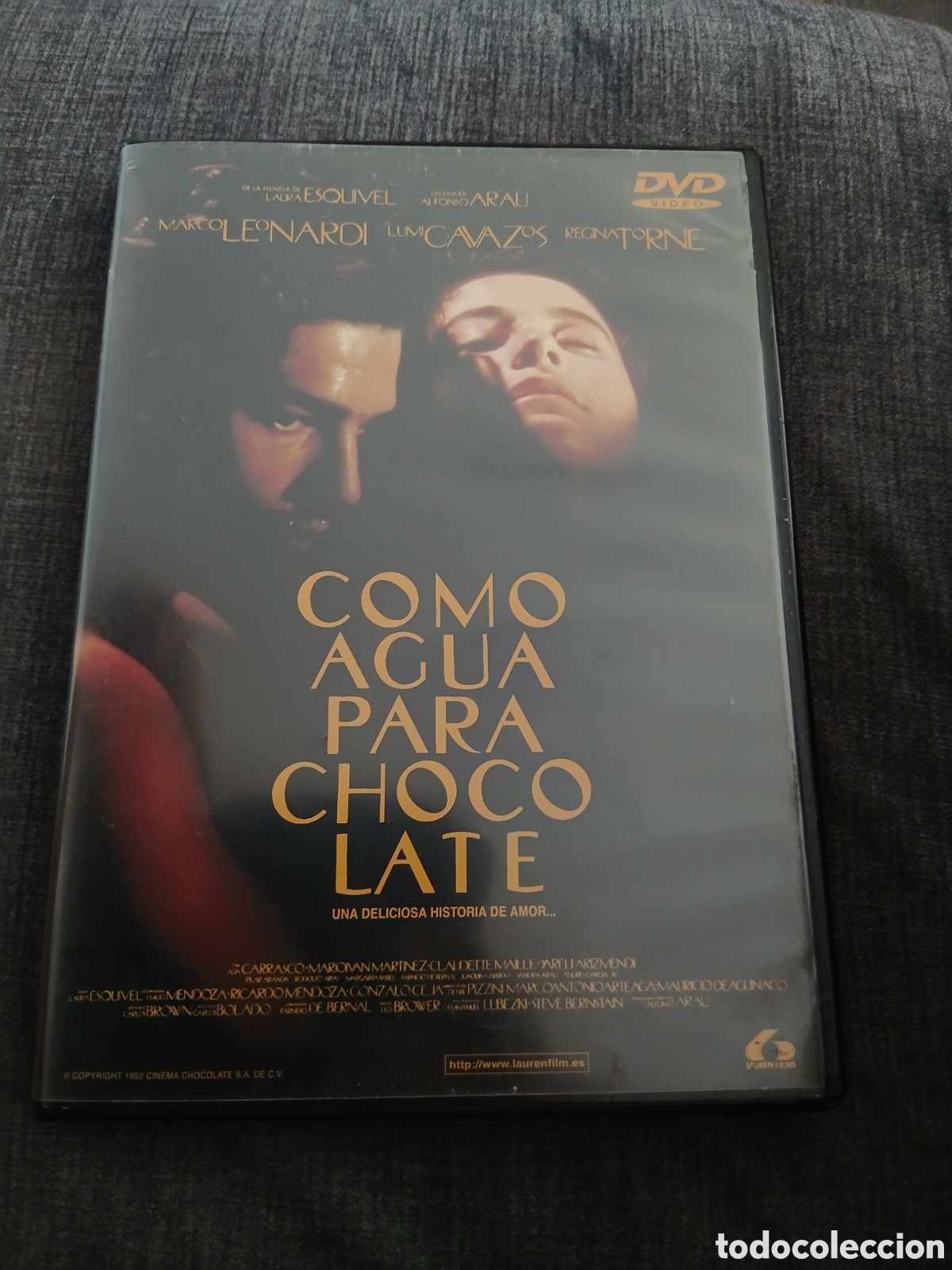 Cine: DVD Como agua para chocolate. 2x5&euro;