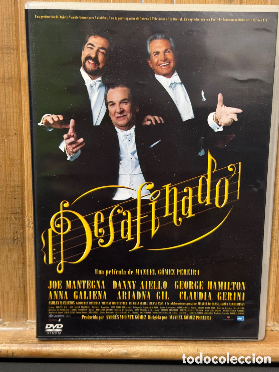 Cine: Desafinado DVD - SEMINUEVO -
