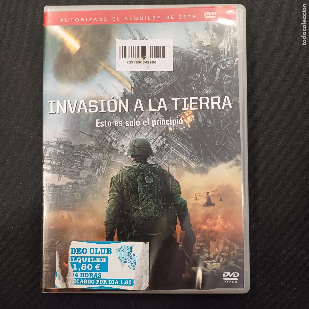 Cine: INVASION A LA TIERRA/DVD.