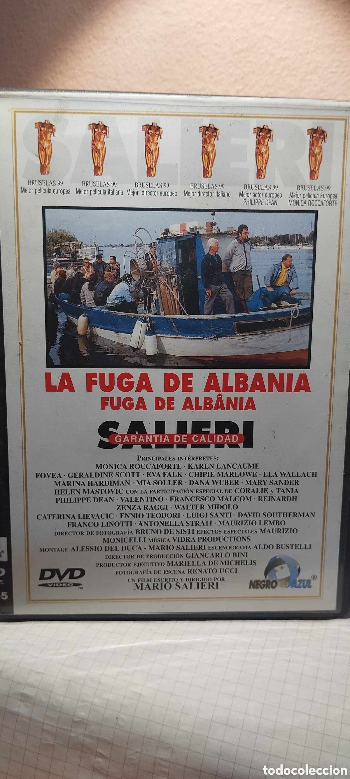 Cine: La fuga de Albania salieri DVD adultos