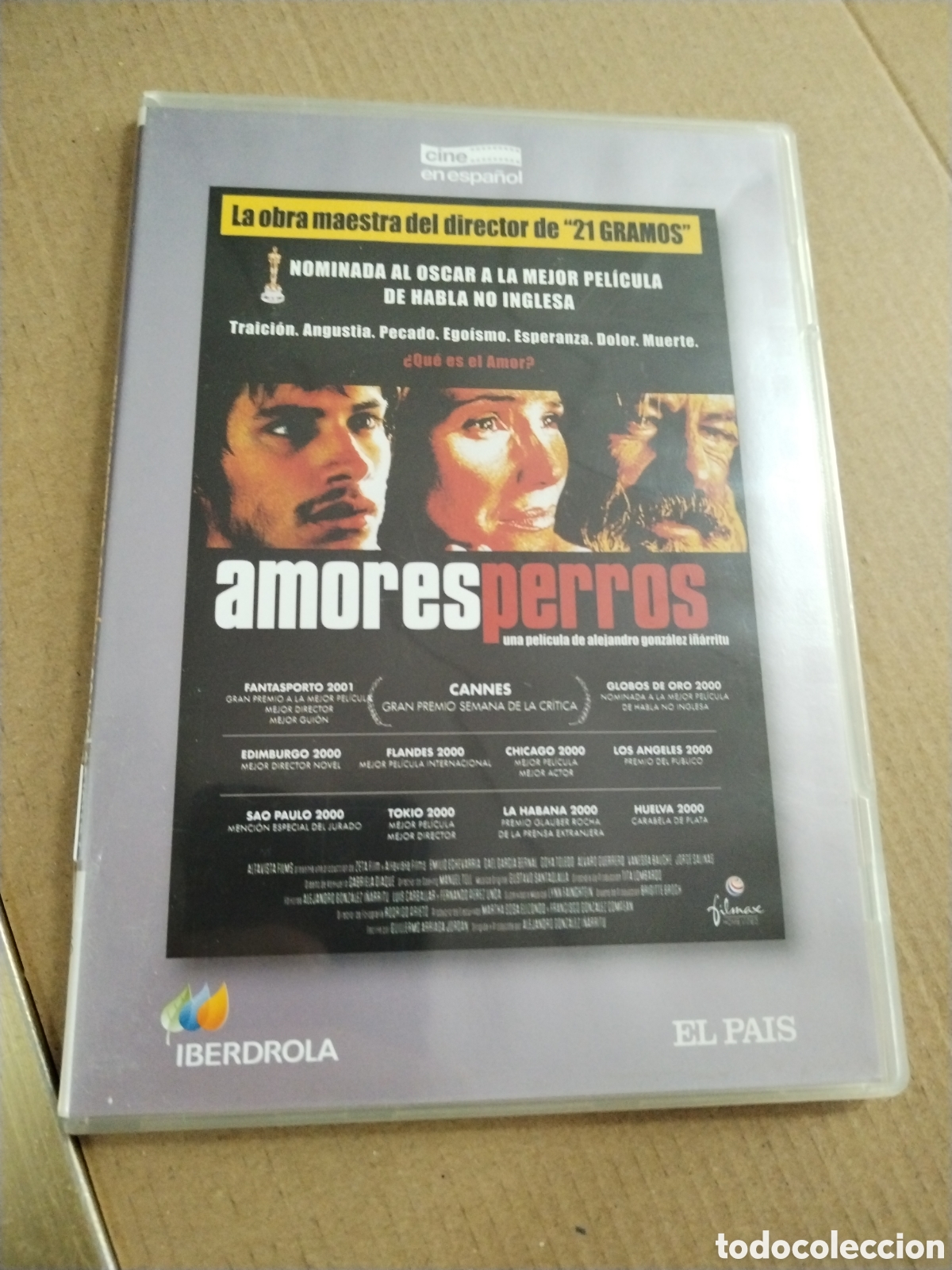 Cine: Amores perros. DVD. Caja slim.