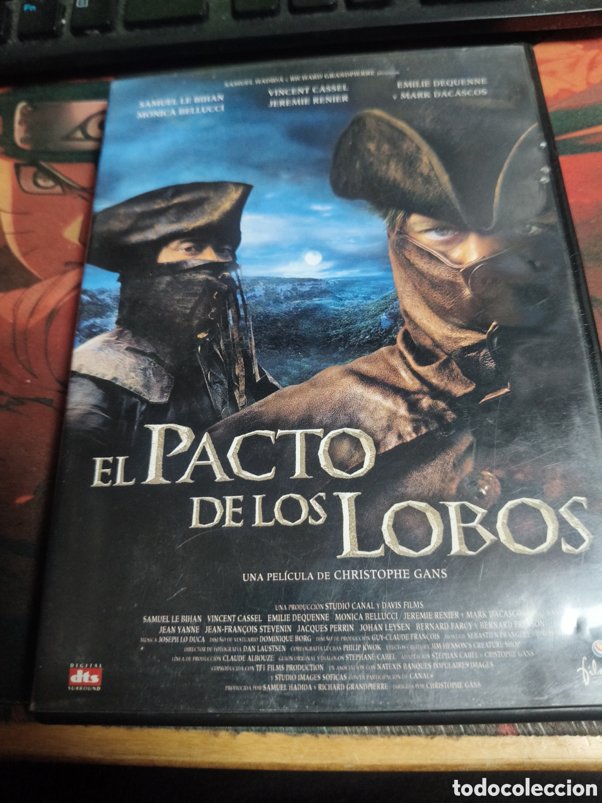Cine: El pacto de los lobos DVD - 27