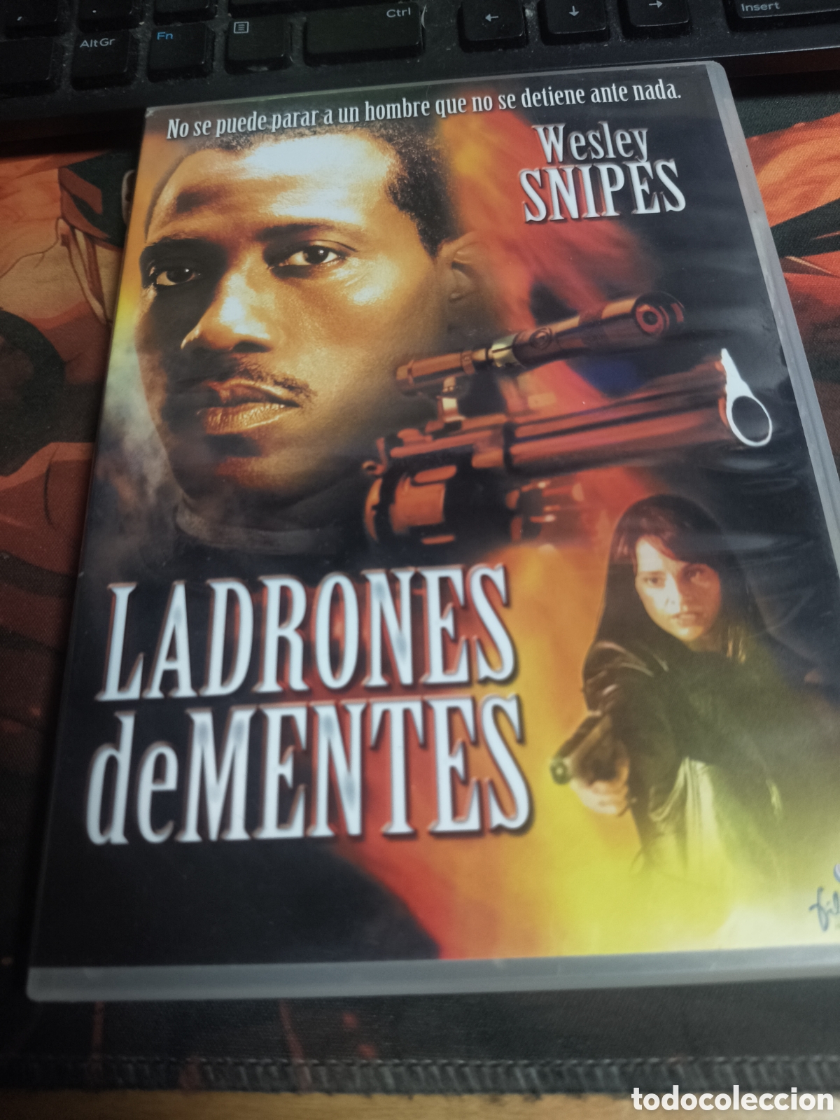 Cine: Ladrones de mentes DVD - 29