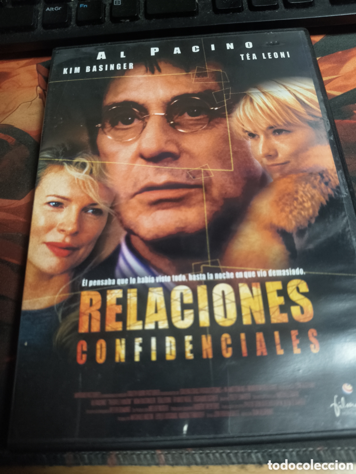 Cine: Relaciones confidenciales DVD - 29