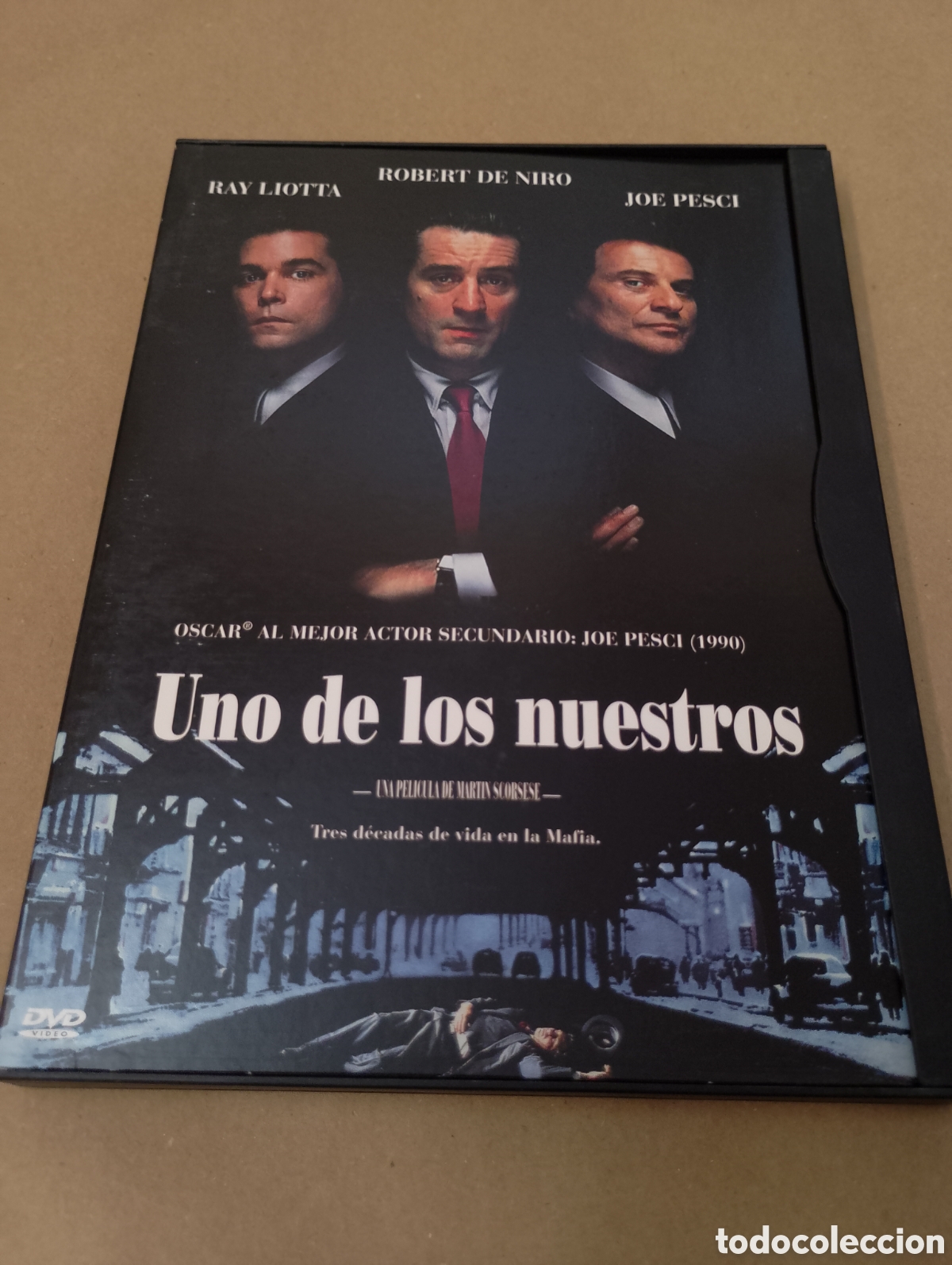 Kino: Dvd. Uno de los nuestros. Martin Scorcese. Con Robert de Niro y Joe Pesci.