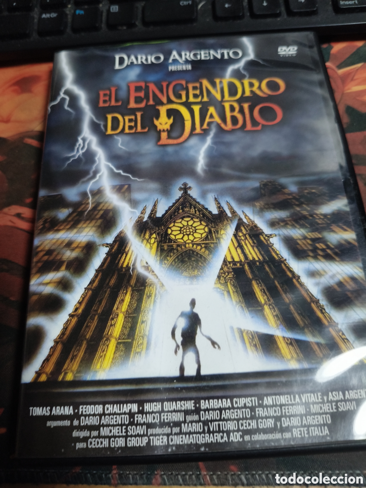 Cine: El engendro del diablo DVD - 29