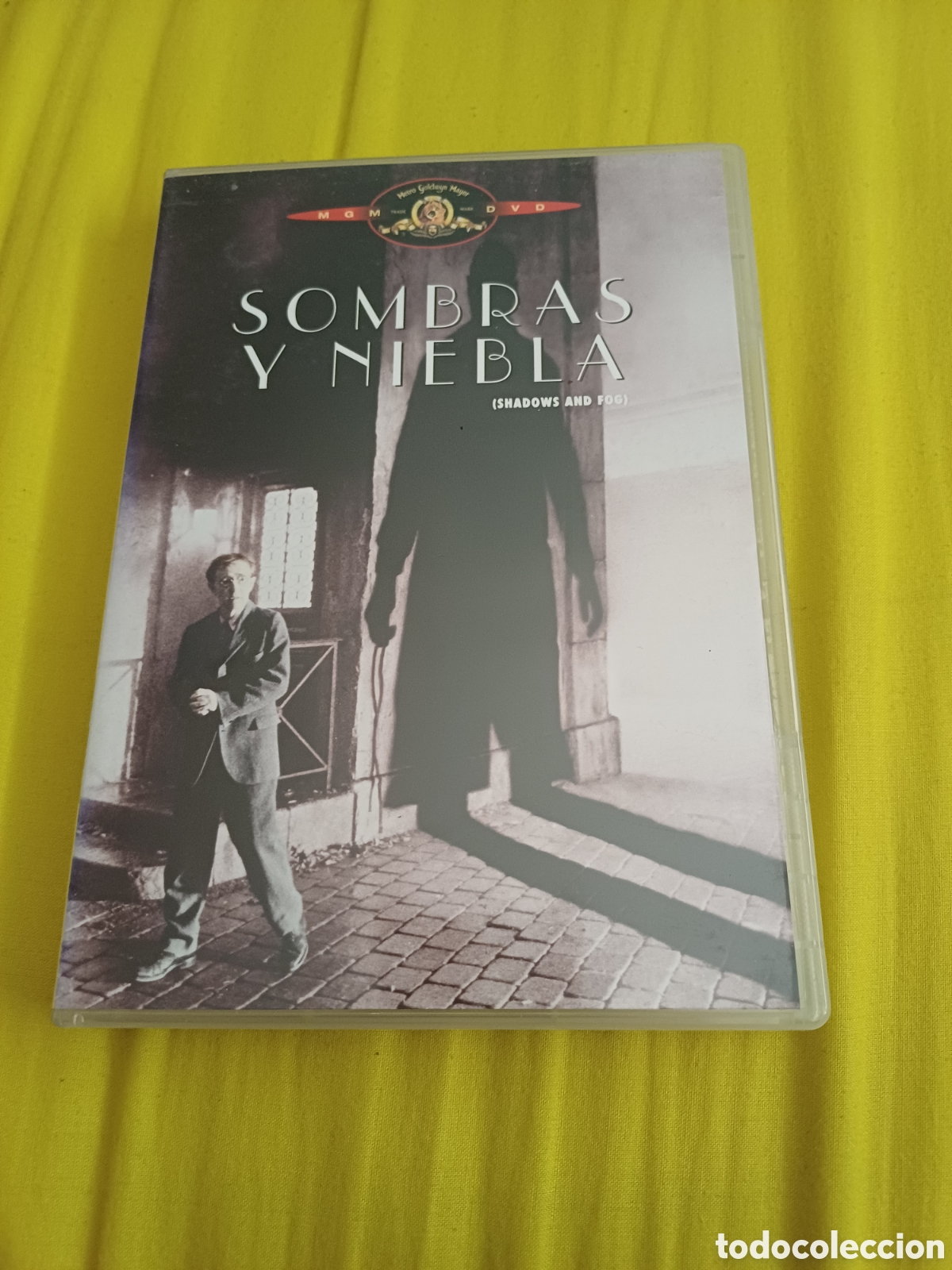 Cinema: Sombras y niebla DVD Woody Allen Kathy Bates John Cusack Mia Farrow Jodie Foster Madonna J Malkovich