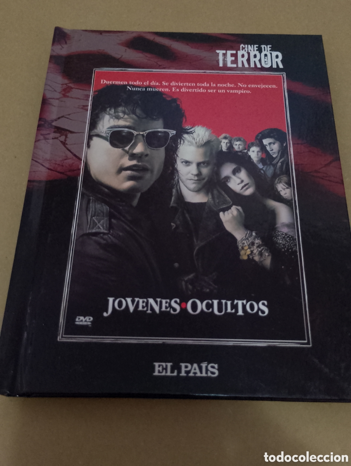Kino: Dvd-libro. J&oacute;venes Ocultos. Terror.