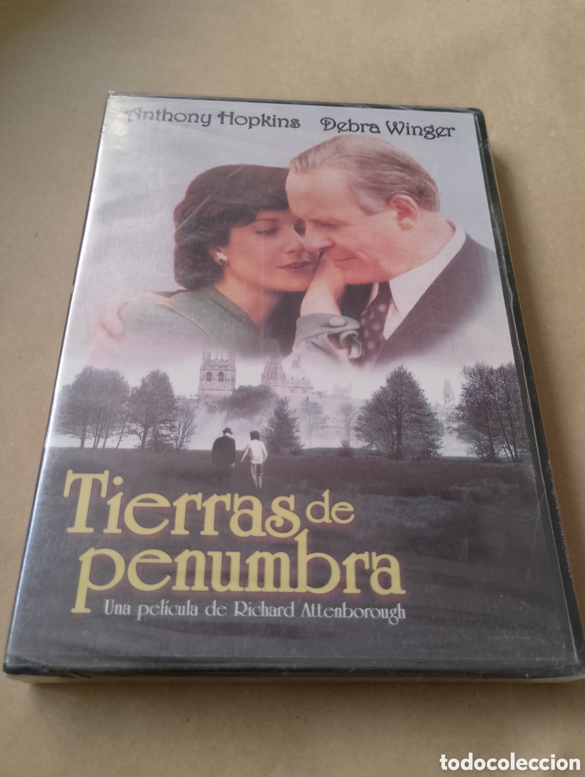 Cine: Dvd. Tierras de penumbra. Precintado.