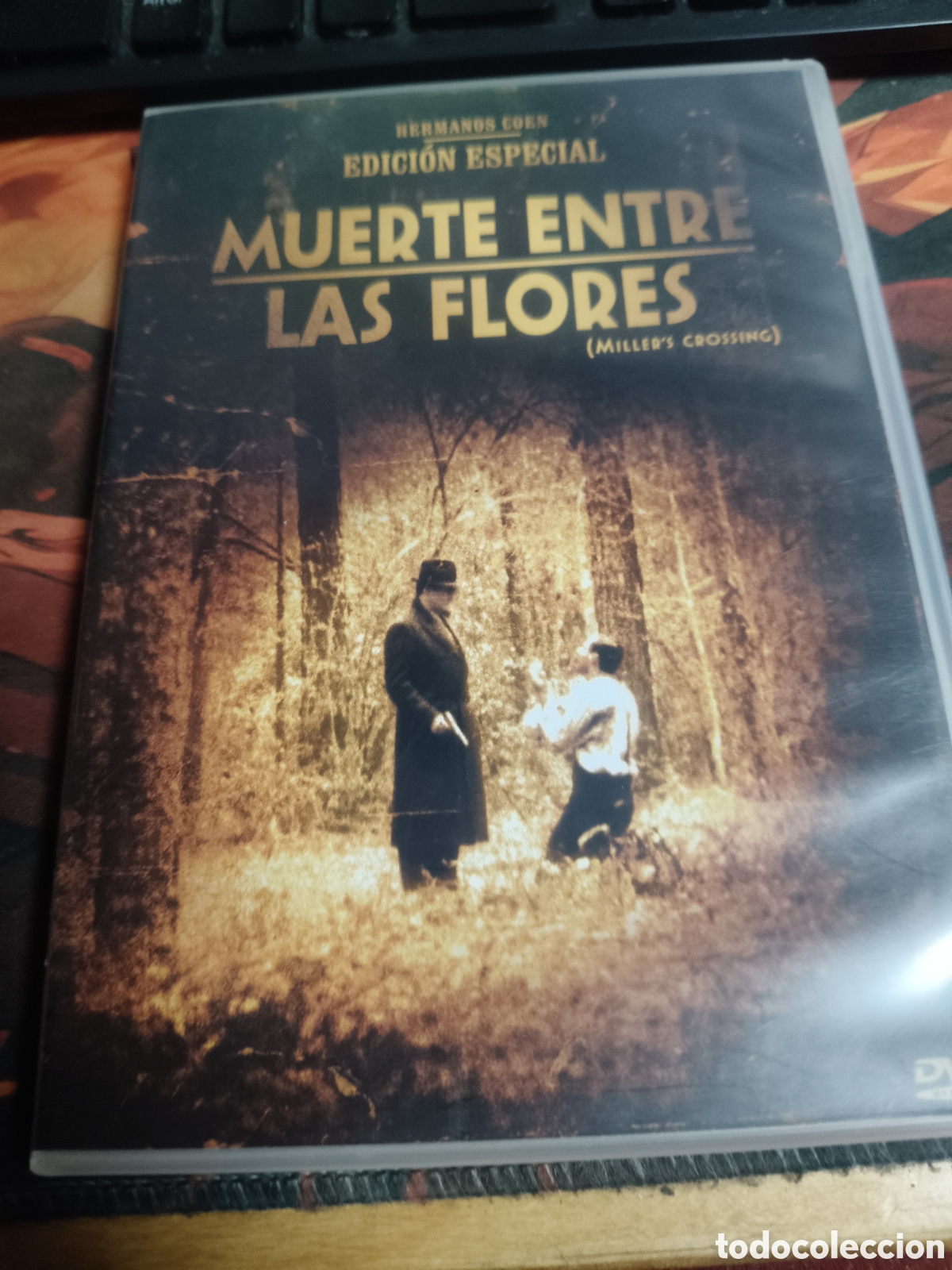 Cine: Muerte entre las flores DVD - 34