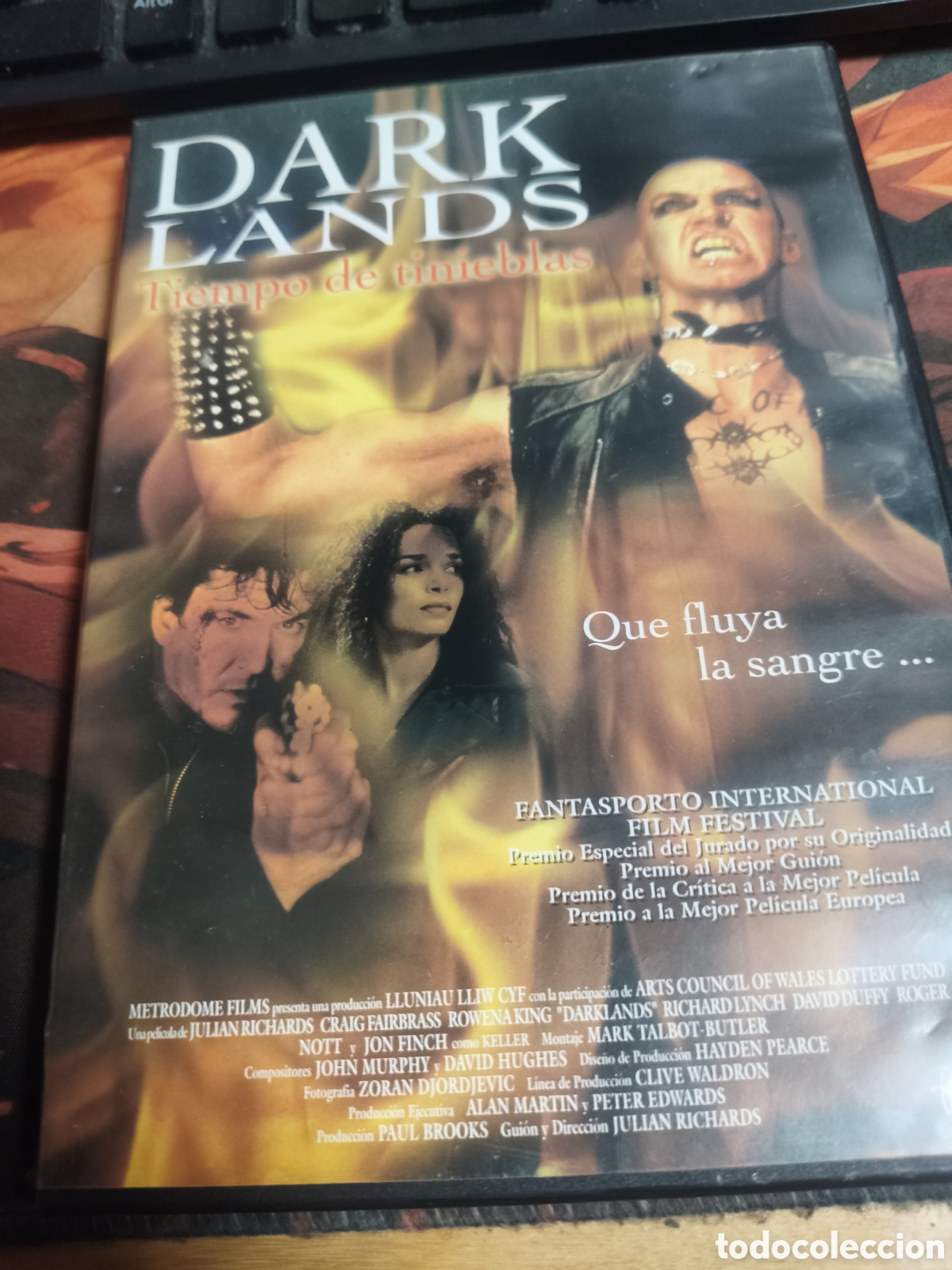 Cine: Dark lands DVD ------ 34