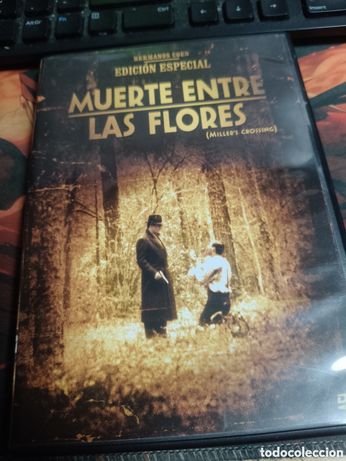 Cine: Muerte entre las flores DVD - 34