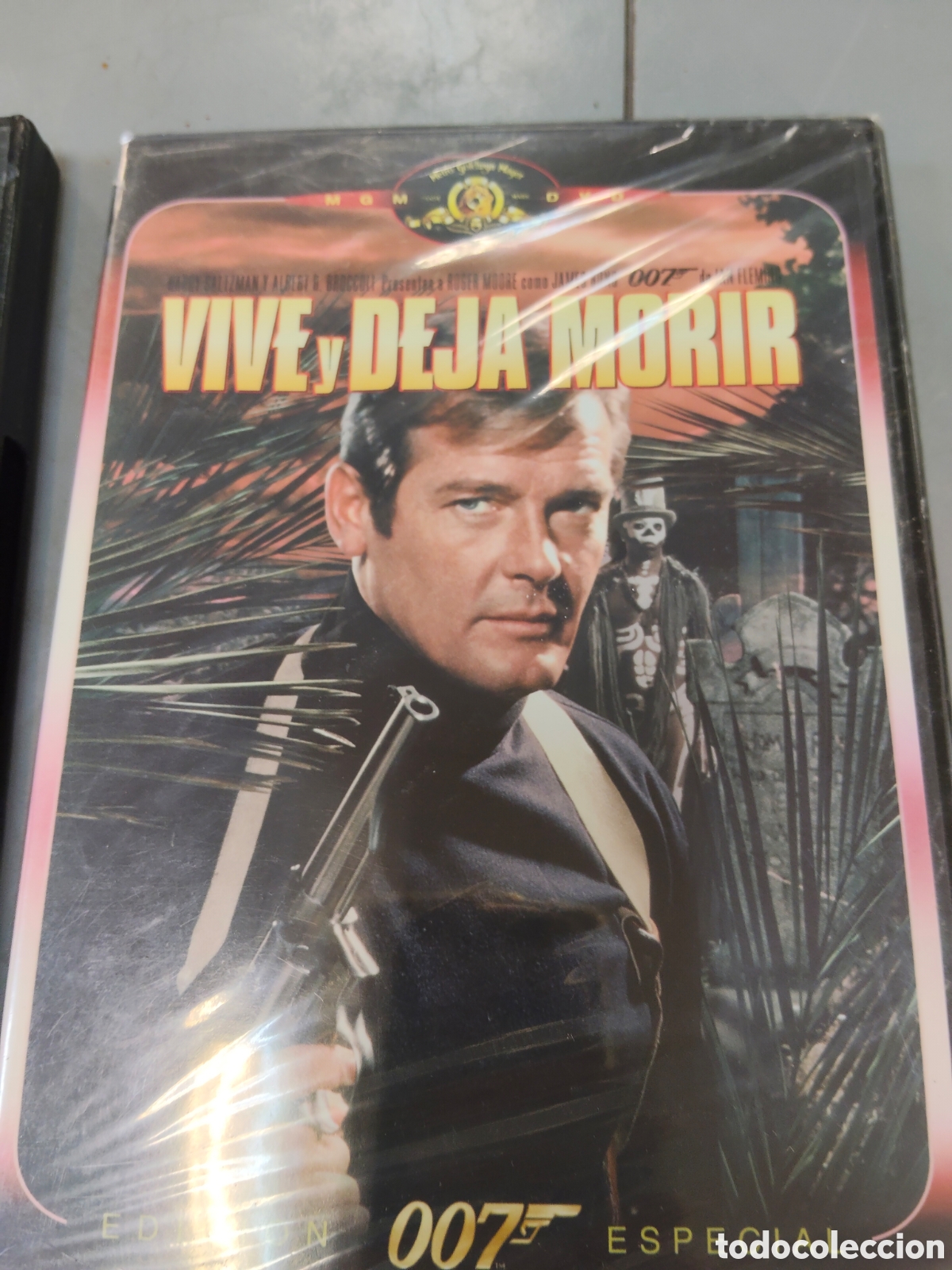 Cine: Vive y deja morir DVD 007