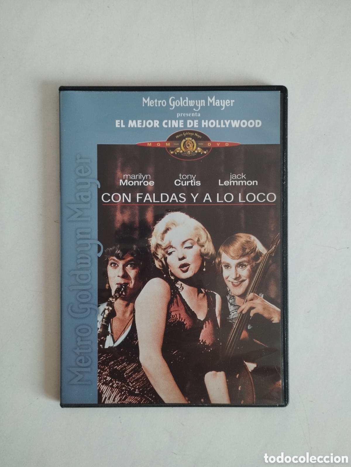 Cine: PELICULA DVD CON FALDAS Y A LO LOCO (estuche slim)