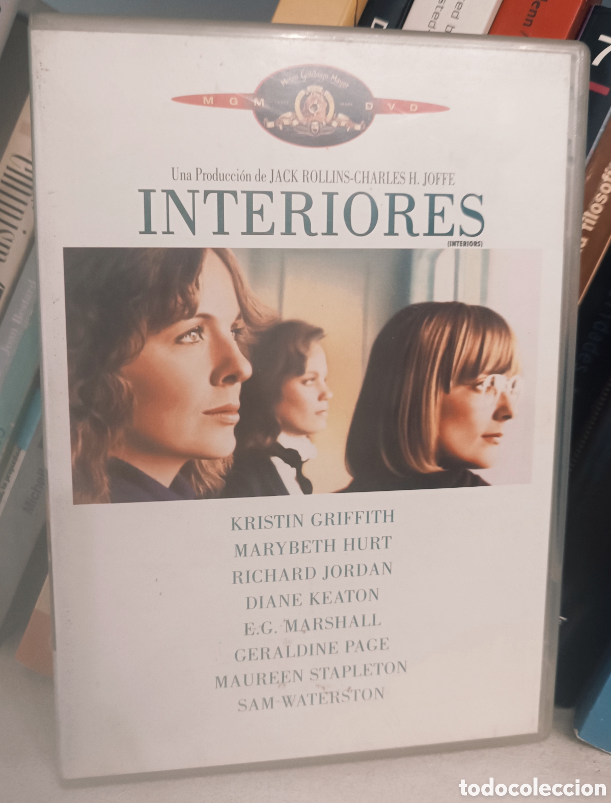 Cine: Interiores. (DVD). Woody Allen.