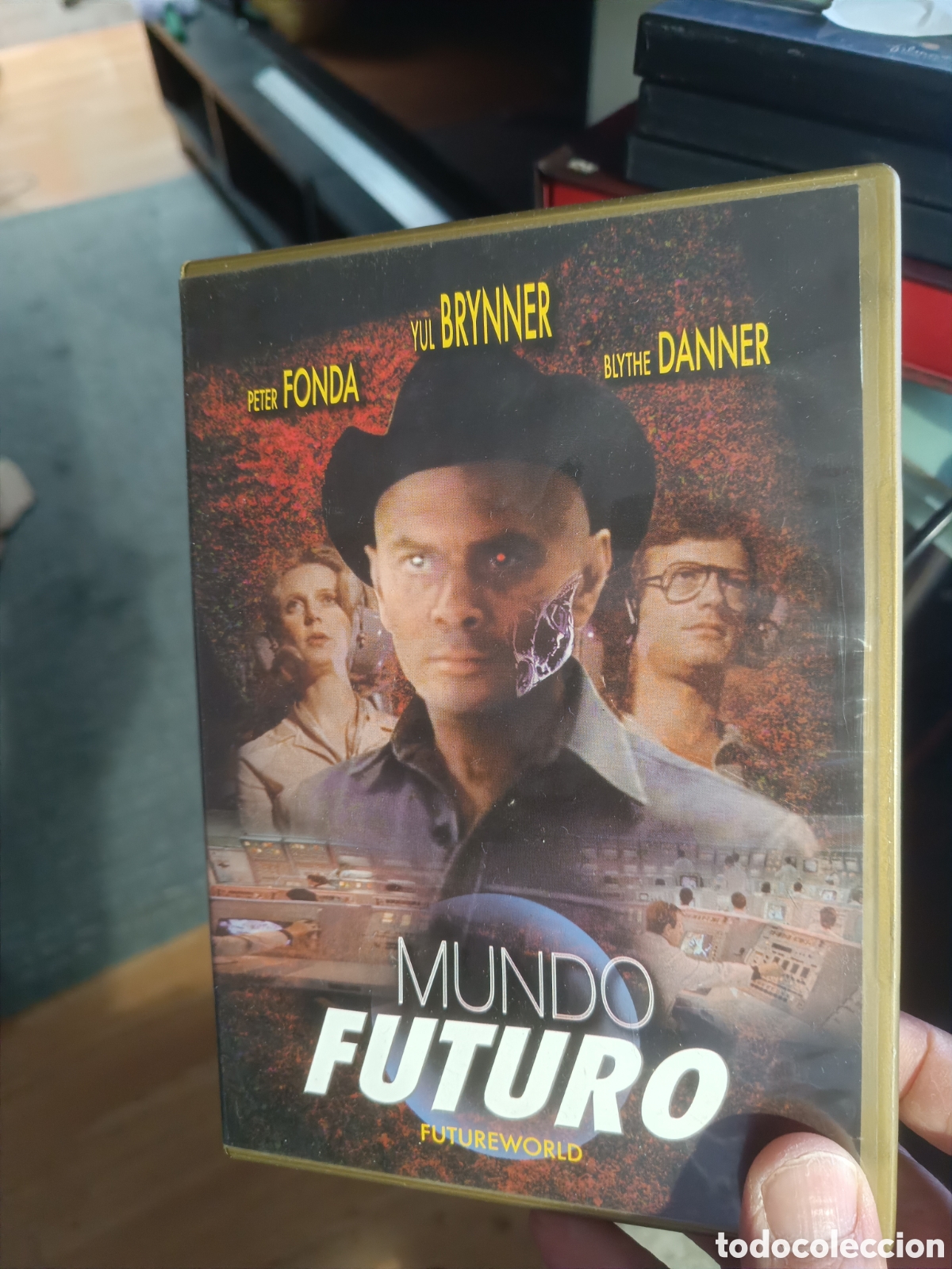 Cine: Mundo Futuro (Yul Brinner)