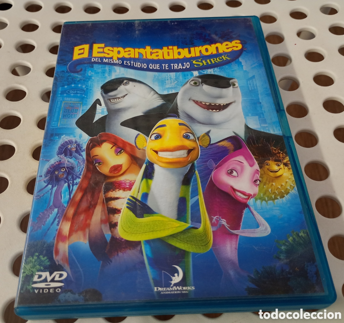 Cine: El espantatiburones DVD