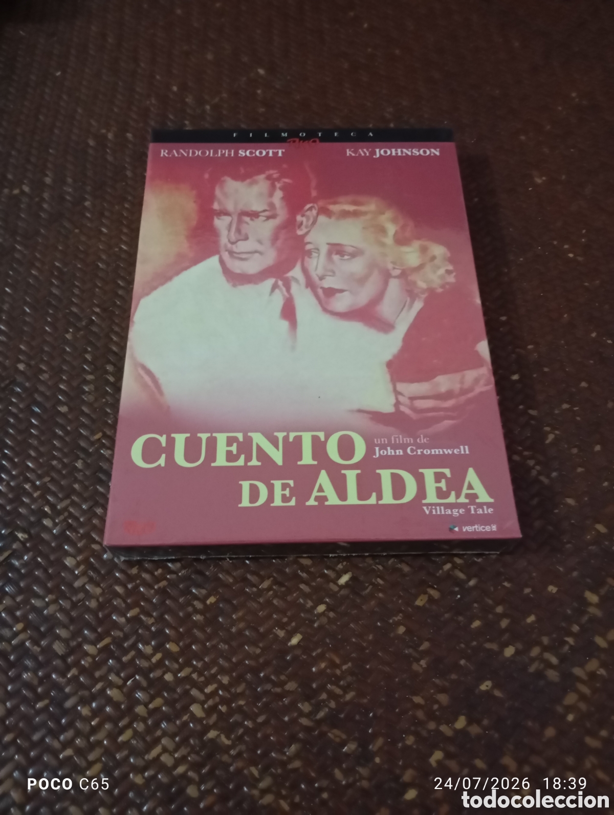 Cine: Cuento de aldea precintado