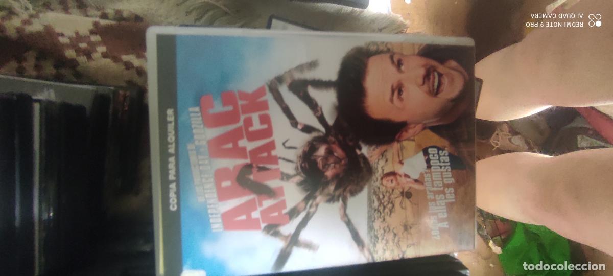 Cine: Arac Attack, pel&iacute;cula