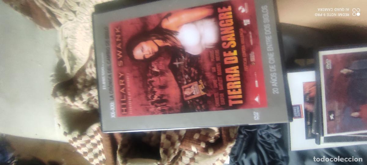 Cine: Tierra de sangre. Pel&iacute;cula/ DVD.
