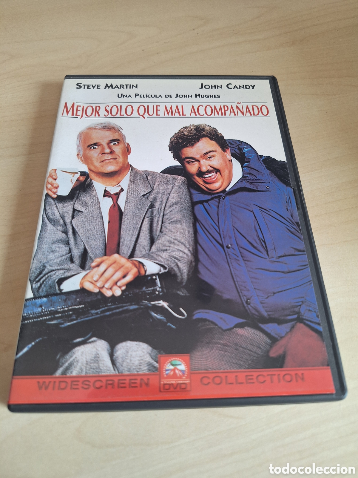Cine: RD32 mejor solo que mal acompa&ntilde;ado DVD SEGUNDAMANO
