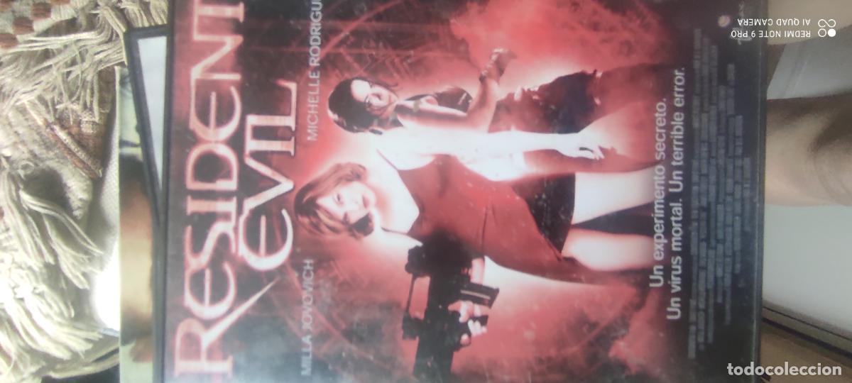 Cine: resident Evil. Pel&iacute;cula / DVD.