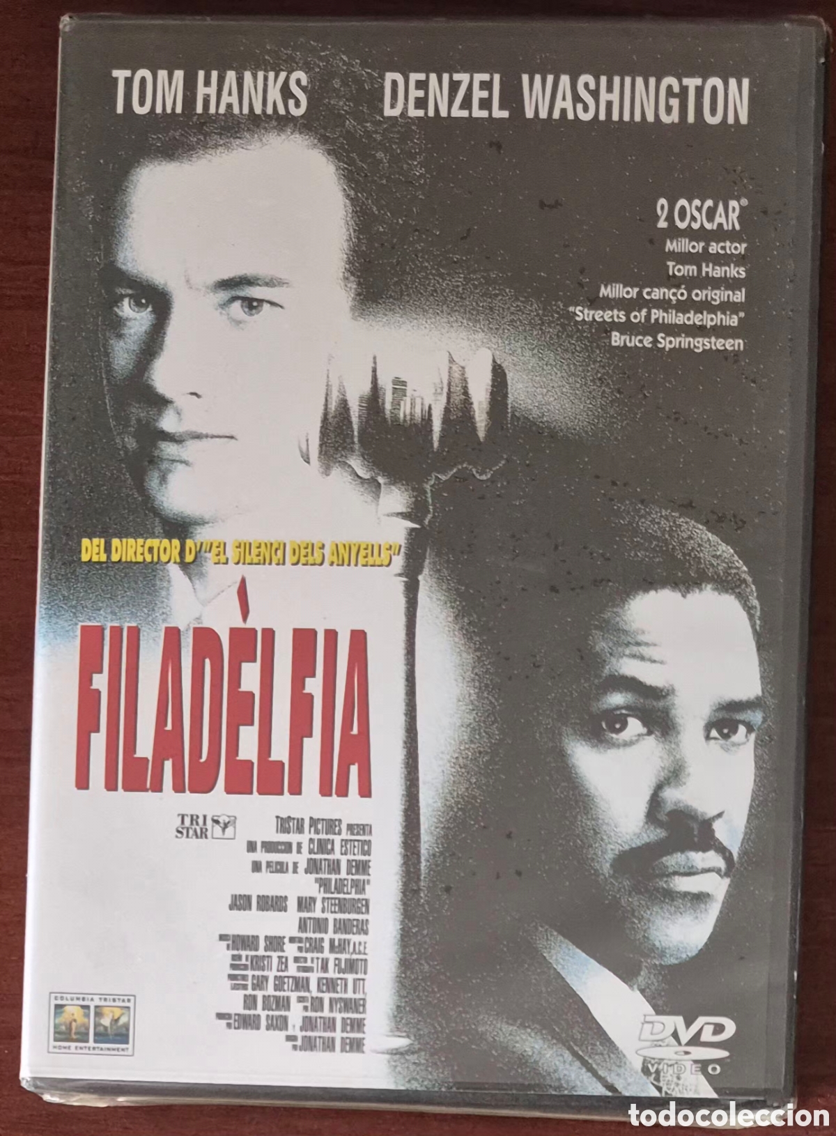 Cine: DVD - FILAD&Egrave;LFIA (DIRECCI&Oacute;N: JONATHAN DEMME)