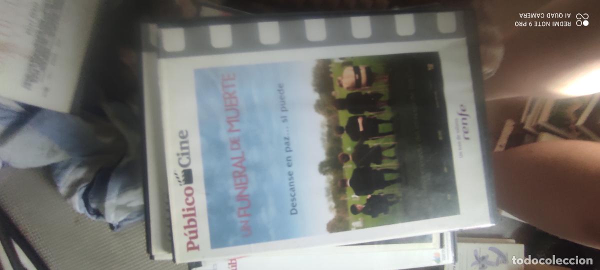 Cine: Un funeral de muerte. Pel&iacute;cula/ DVD.