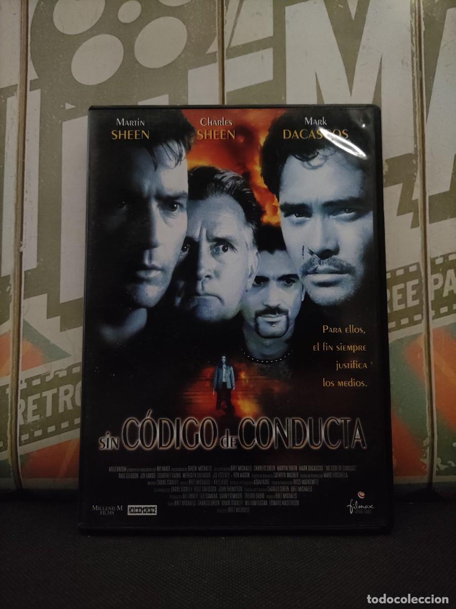 Cinema: DVD 2282 Sin c&oacute;digo de conducta / Disco como nuevo