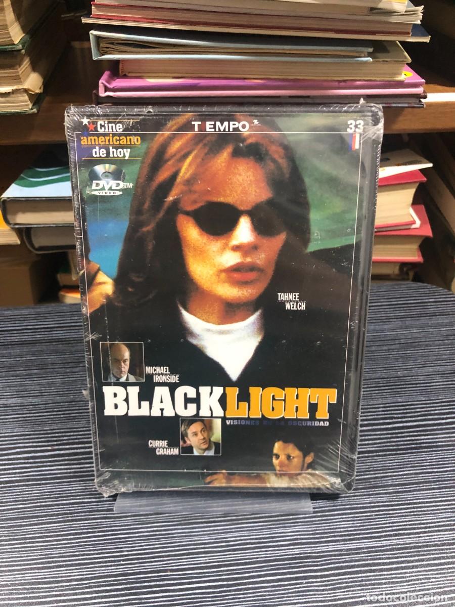 Kino: Black Light: Visiones en la oscuridad (Black Light) Michael Mzoz (Tahnee Welch, Michael Ironside)