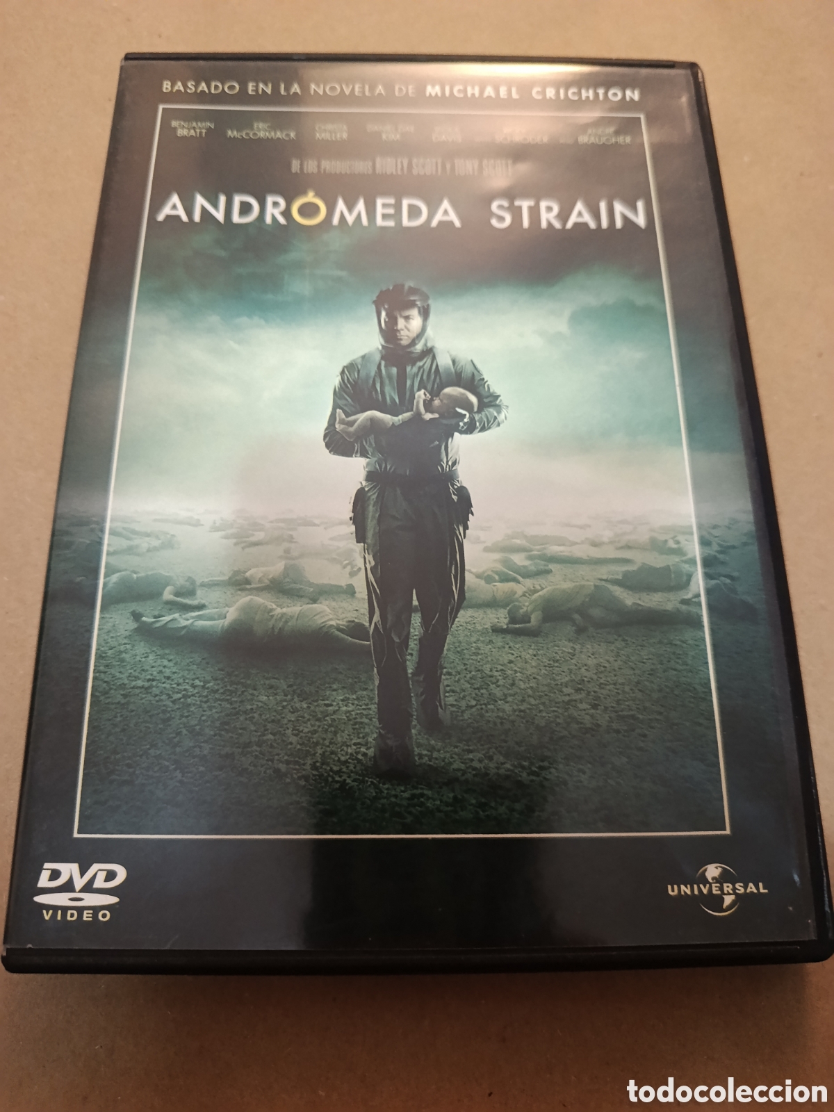 Cinema: Dvd. Andr&oacute;meda Strain. Basada en la novela de Michael Crichton.
