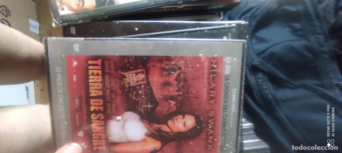 Cine: Tierra de sangre. Pel&iacute;cula/ DVD.