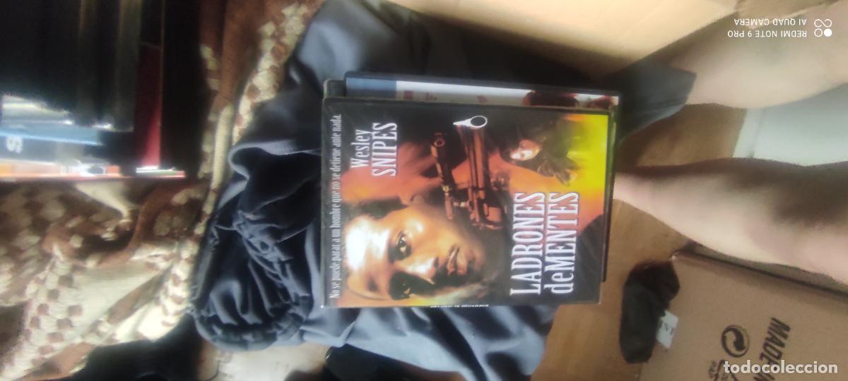 Cine: Ladrones de mentes. Pel&iacute;cula/ DVD.