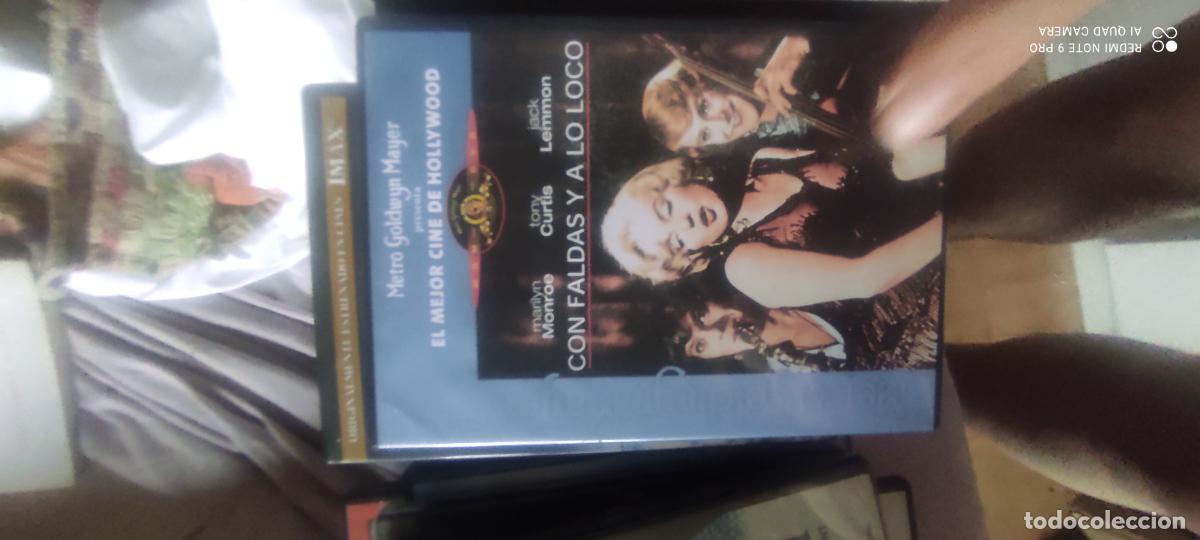 Cine: Con faldas y a lo loco. Pel&iacute;cula/ DVD.